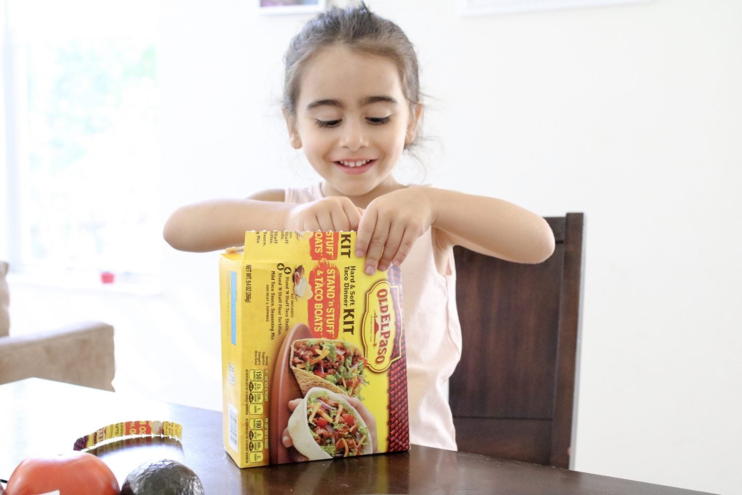chicken taco bowl, family friendly meals, kid friendly meals kid friendly recipes, recipe, 2019, mom blog, mom blogger, mommy blog, mommy blogger, family blog, parenting blog, the super mom life, thesupermomlife, parenting blogger, family blogger, food blogger