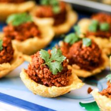 Shrimp + “Chorizo” Tostones Bowls – Featuring MorningStar Farms® Chorizo Crumbles