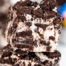 Cookies and Cream Fudge - Only 3 Ingredients!