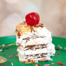Easy Ice Cream Sundae Cake